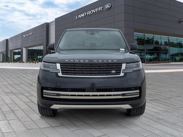 New 2026 Carpathian Grey Land Rover SE image 8