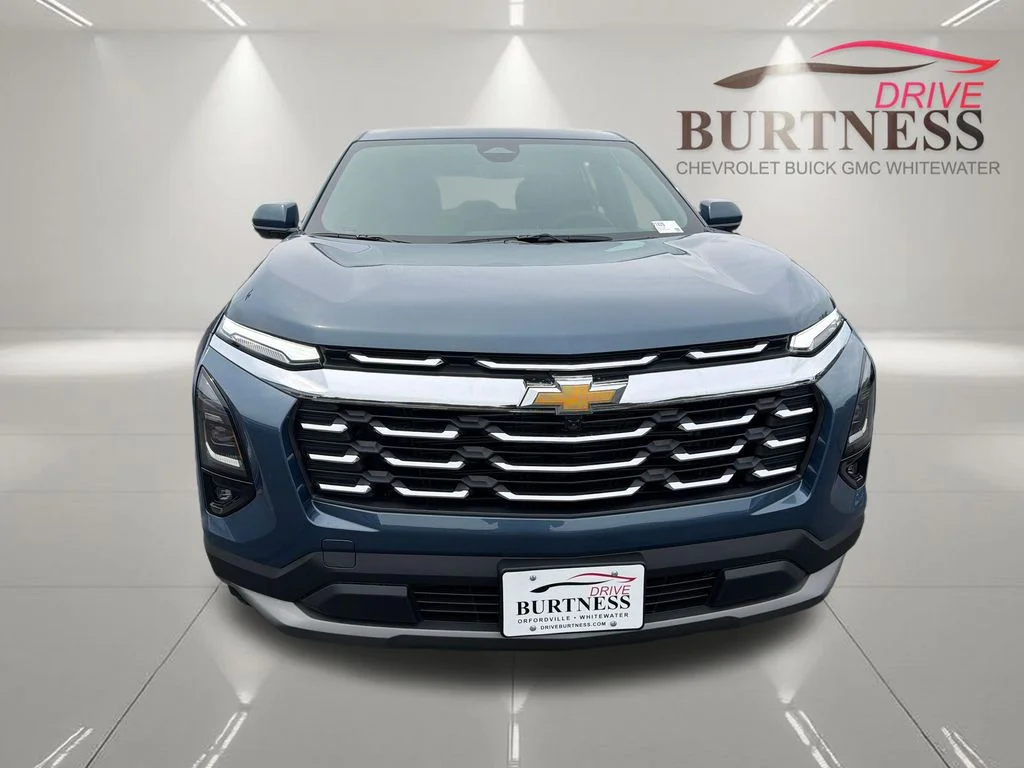 2027 Chevrolet Equinox LT - Photo 8