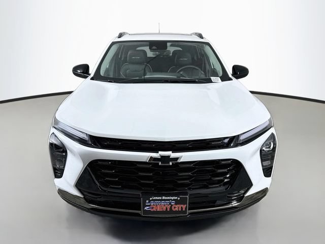 New 2026 Summit White Chevrolet ACTIV image 2