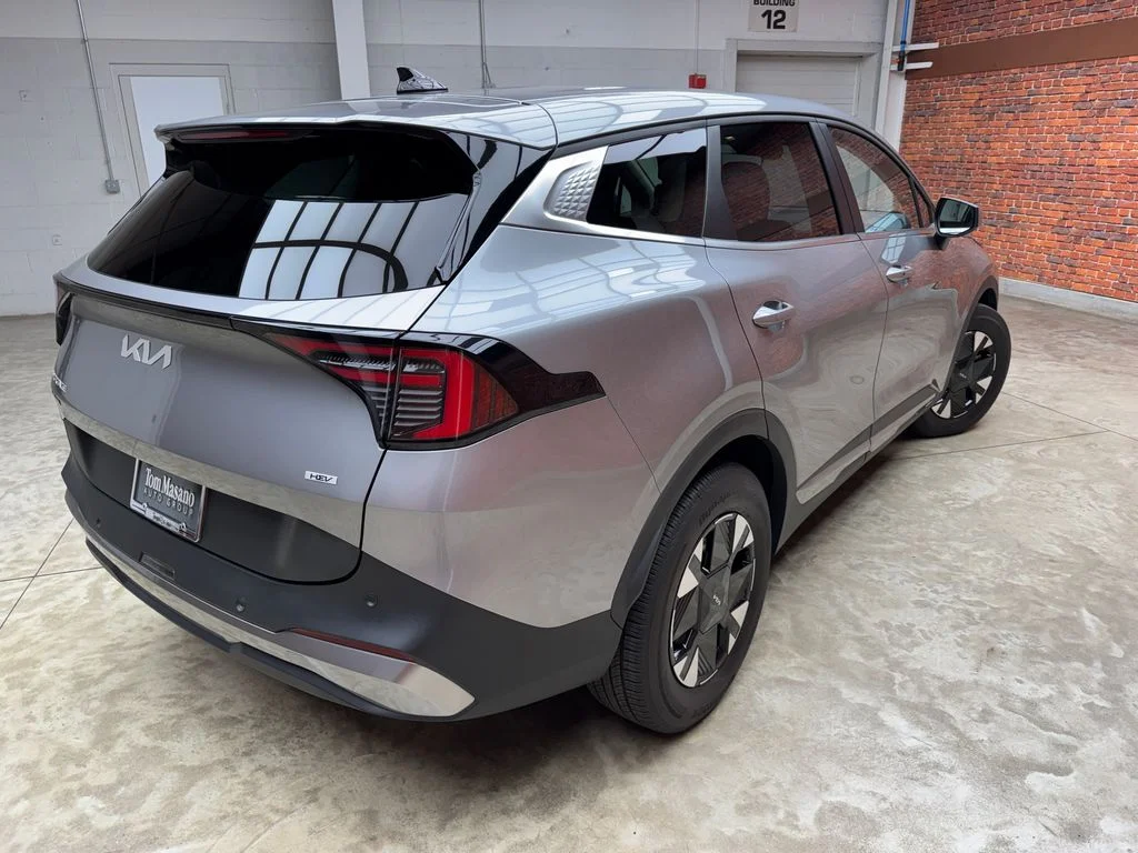 Certified Used 2026 Steel Gray Kia LX image 5