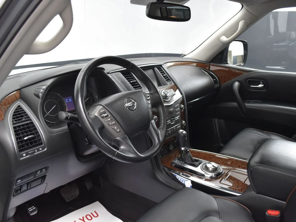 Used 2019 Gun Metallic Nissan SL image 18