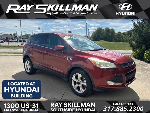 Used 2014 Red Ford SE image 1