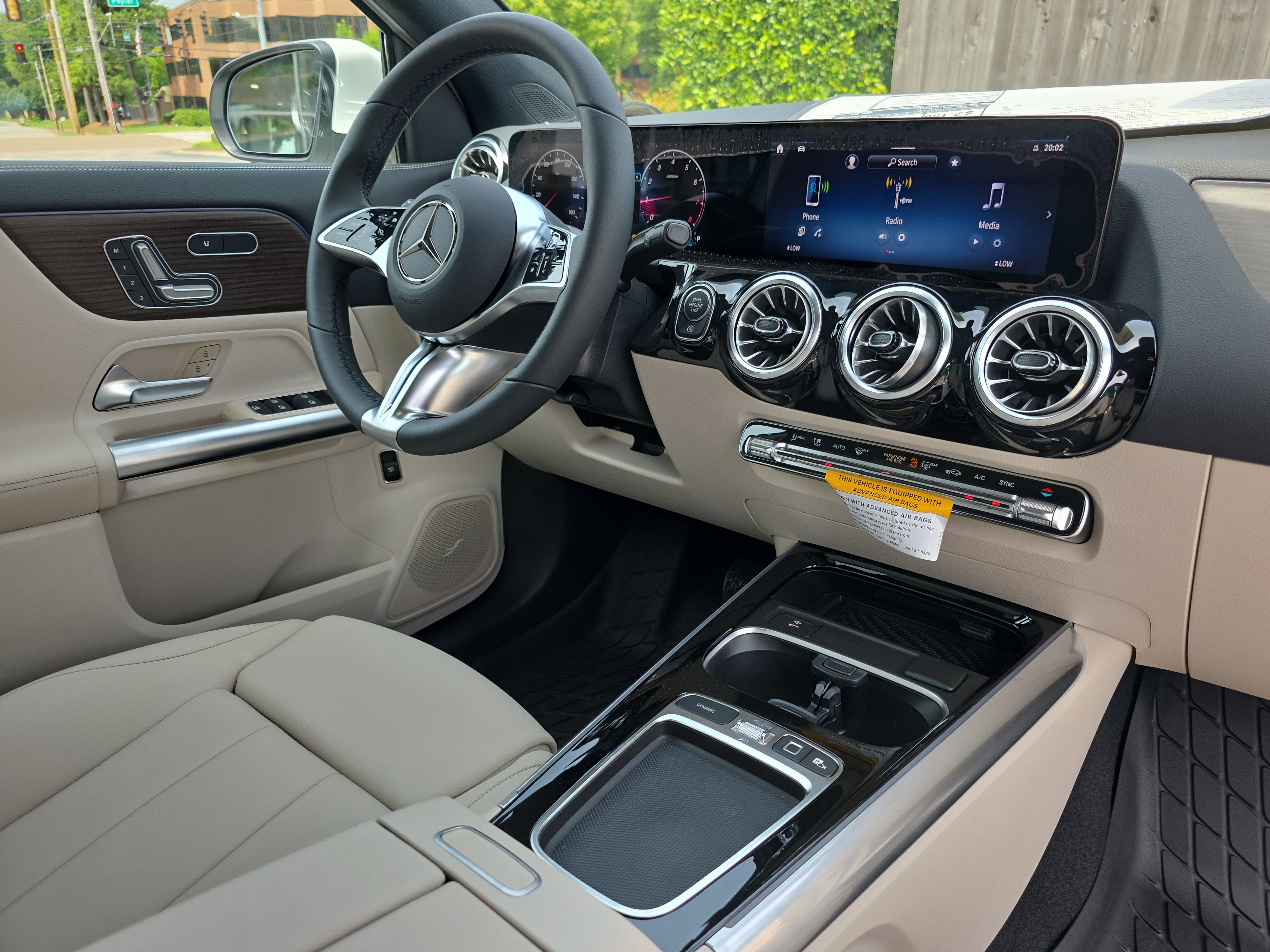 New 2026 Polar White Mercedes-Benz GLA 250 image 45