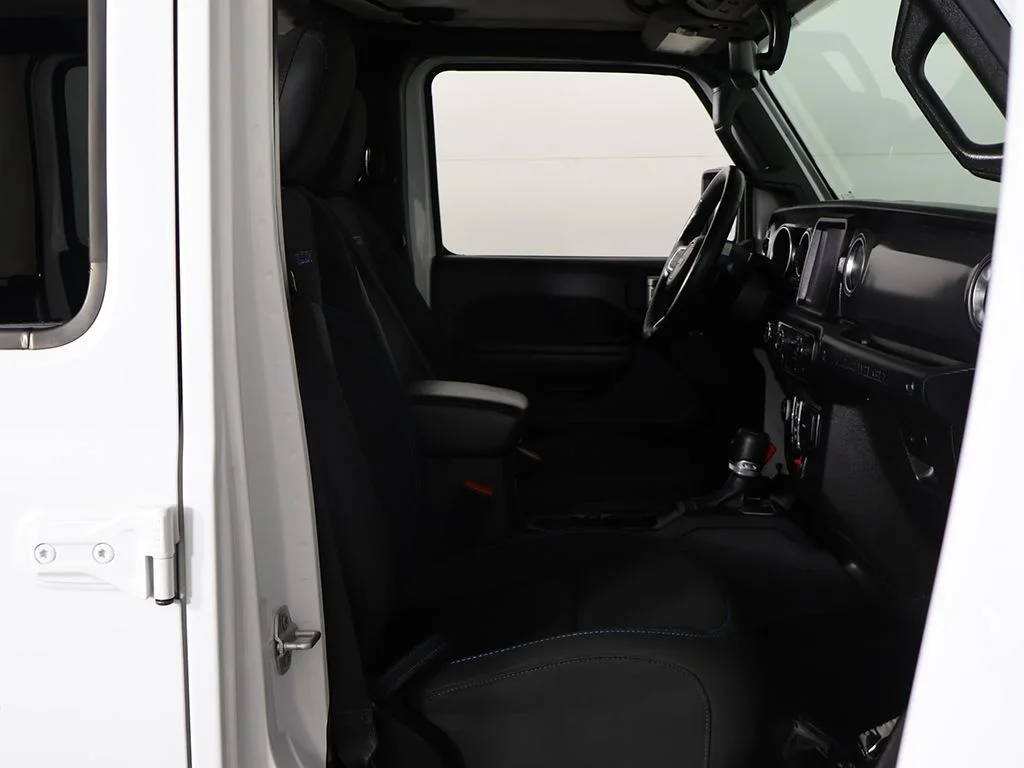 Used 2022 White Jeep Unlimited Rubicon 4xe image 33