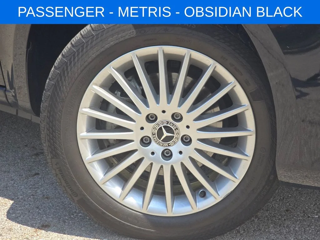 Used 2023  Mercedes-Benz Passenger image 5