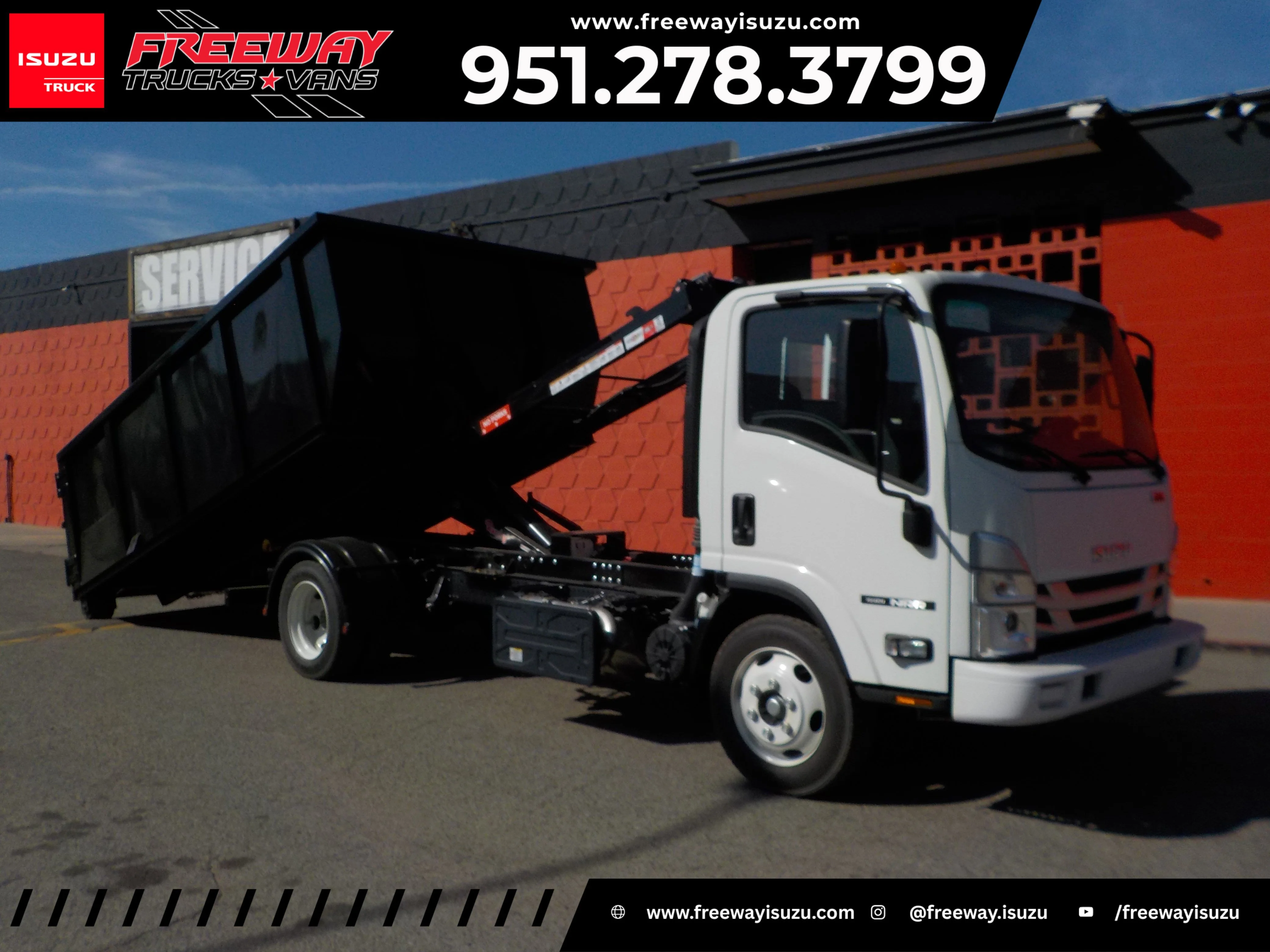 2024 Isuzu NRR's photo
