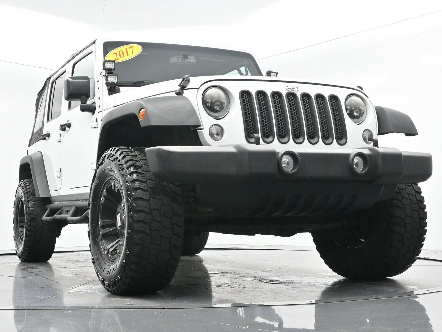 Used 2017 Bright White Clearcoat Jeep Sport image 41
