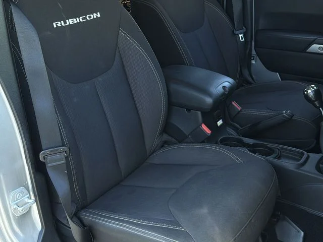 Used 2015 Silver Jeep Unlimited Rubicon image 32