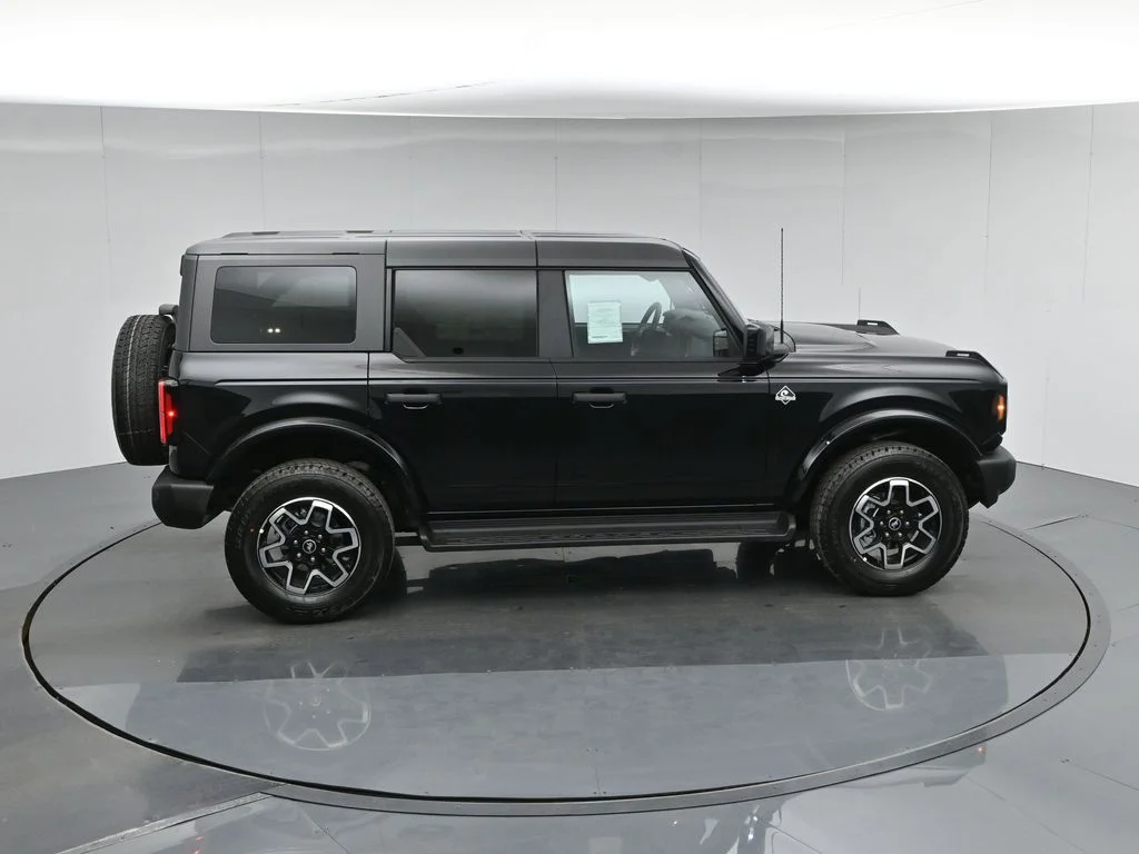 New 2026 Black Ford Outer Banks image 39