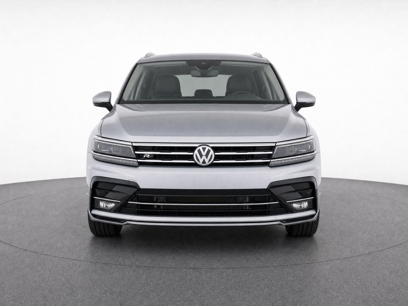 Used 2019 Pyrite Silver Metallic Volkswagen SEL Premium image 5