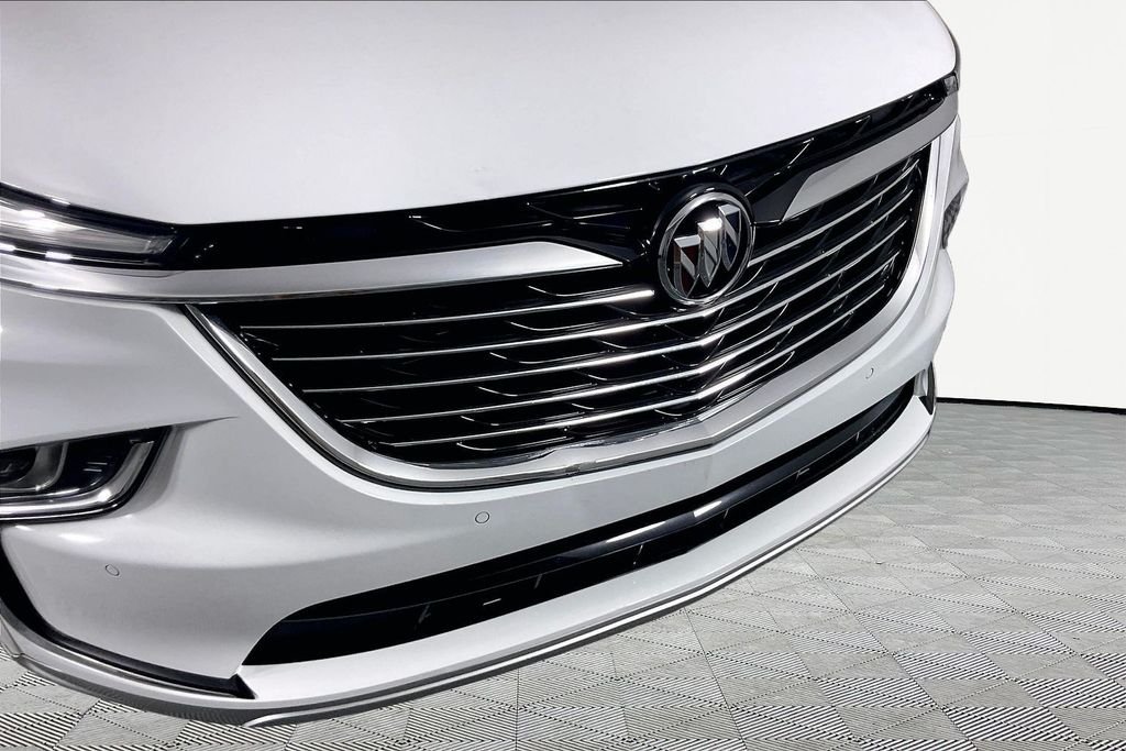 Used 2024 White Buick Essence image 29
