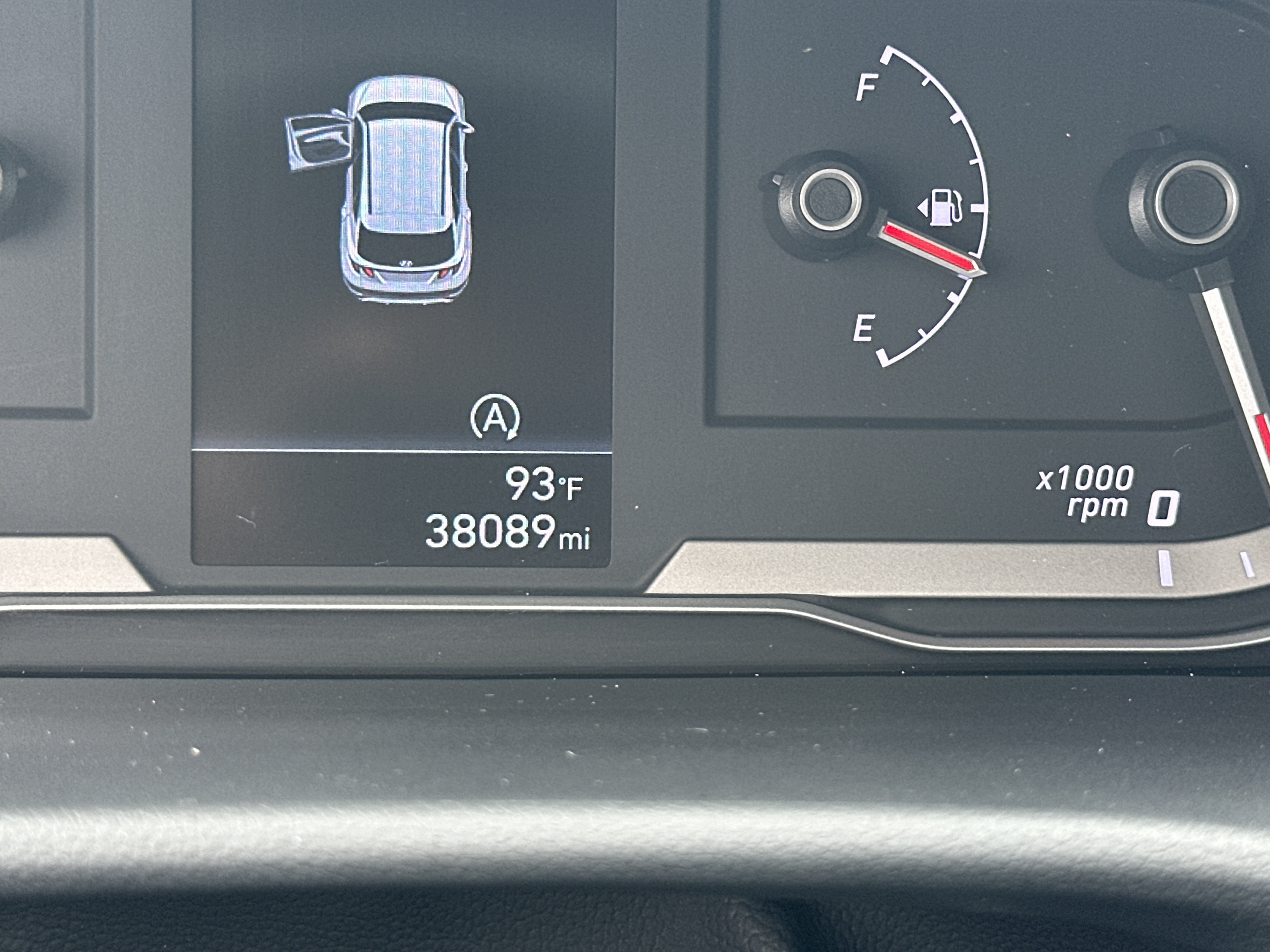 Used 2022 Phantom Black Hyundai SEL image 32