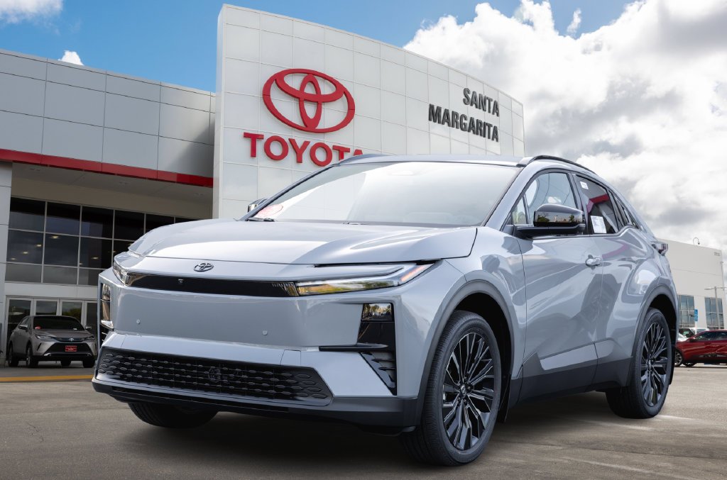 2026 Toyota C-HR  XSE