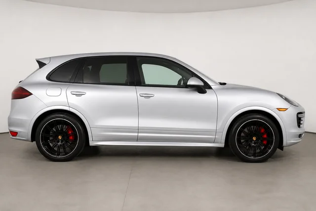 Used 2014  Porsche GTS image 2