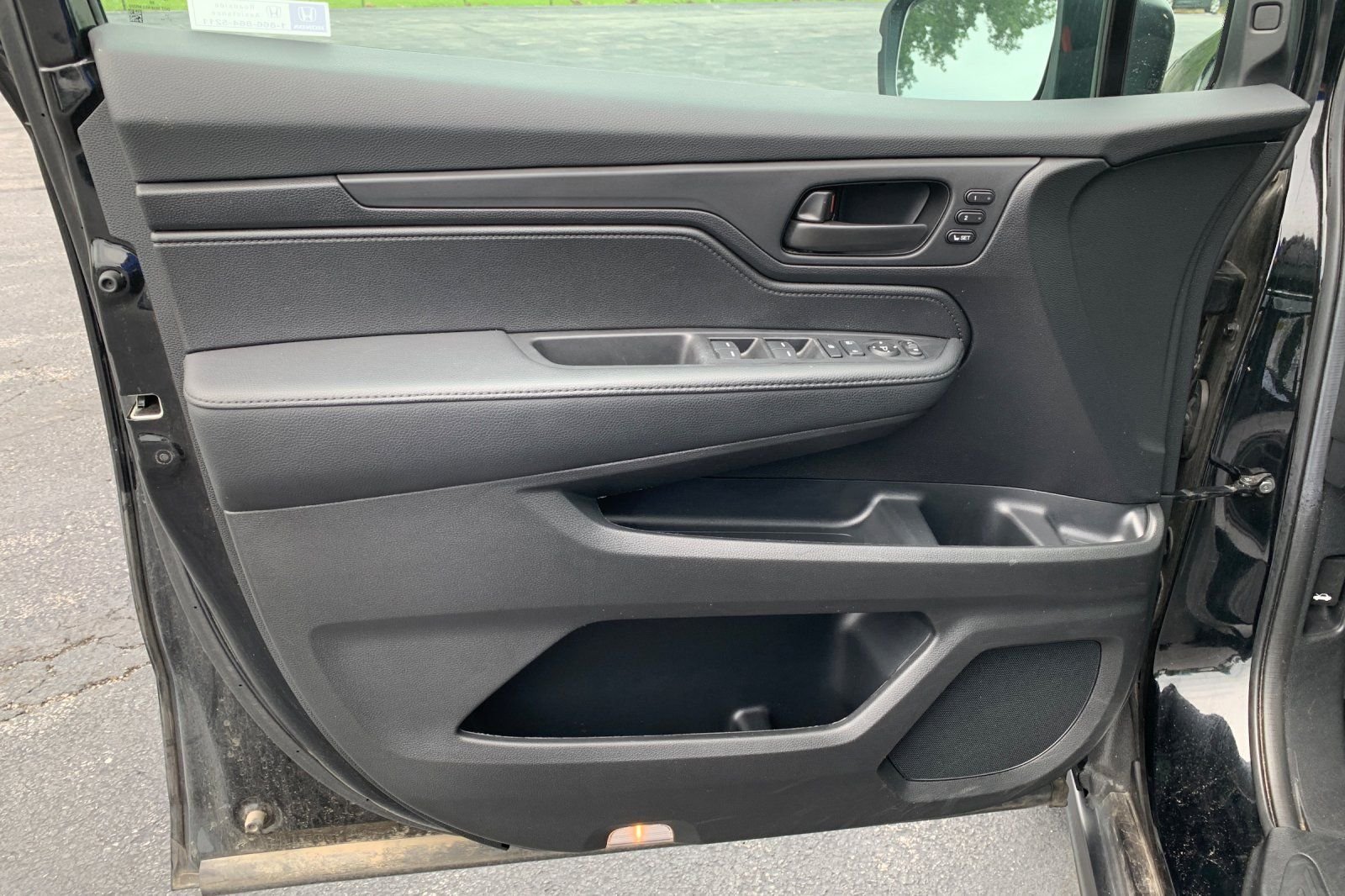 Certified Used 2025  Honda EX-L image 13