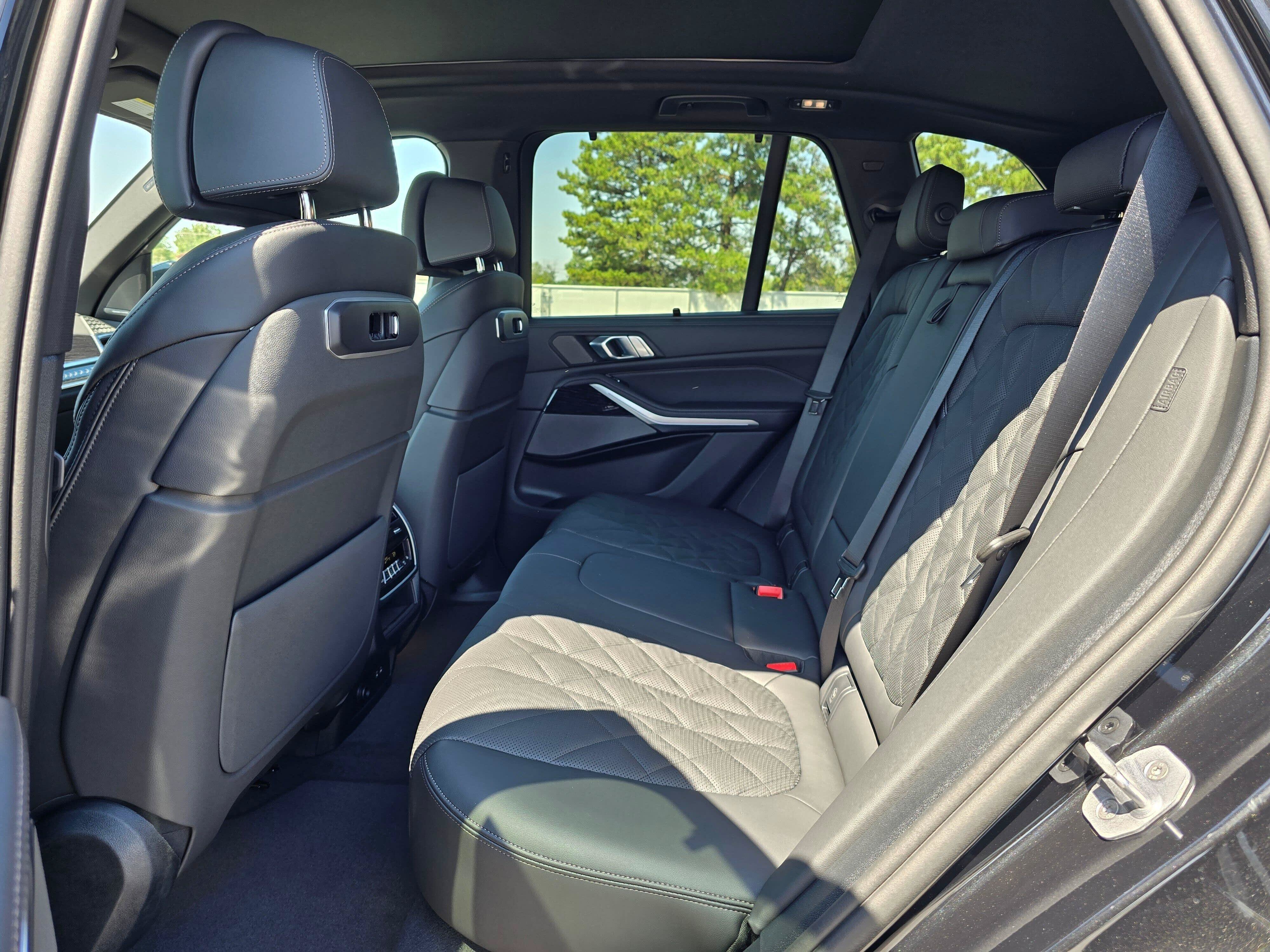 New 2026 Black Sapphire Metallic BMW xDrive40i image 12