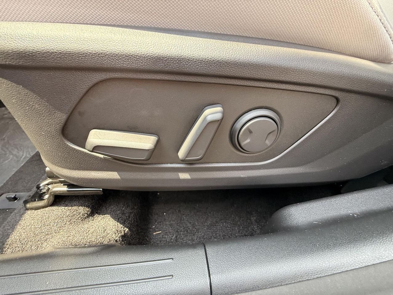 New 2026 Ash Black Hyundai SEL AWD image 13