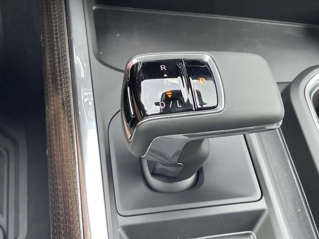 New 2026 Summit White Chevrolet LT image 24