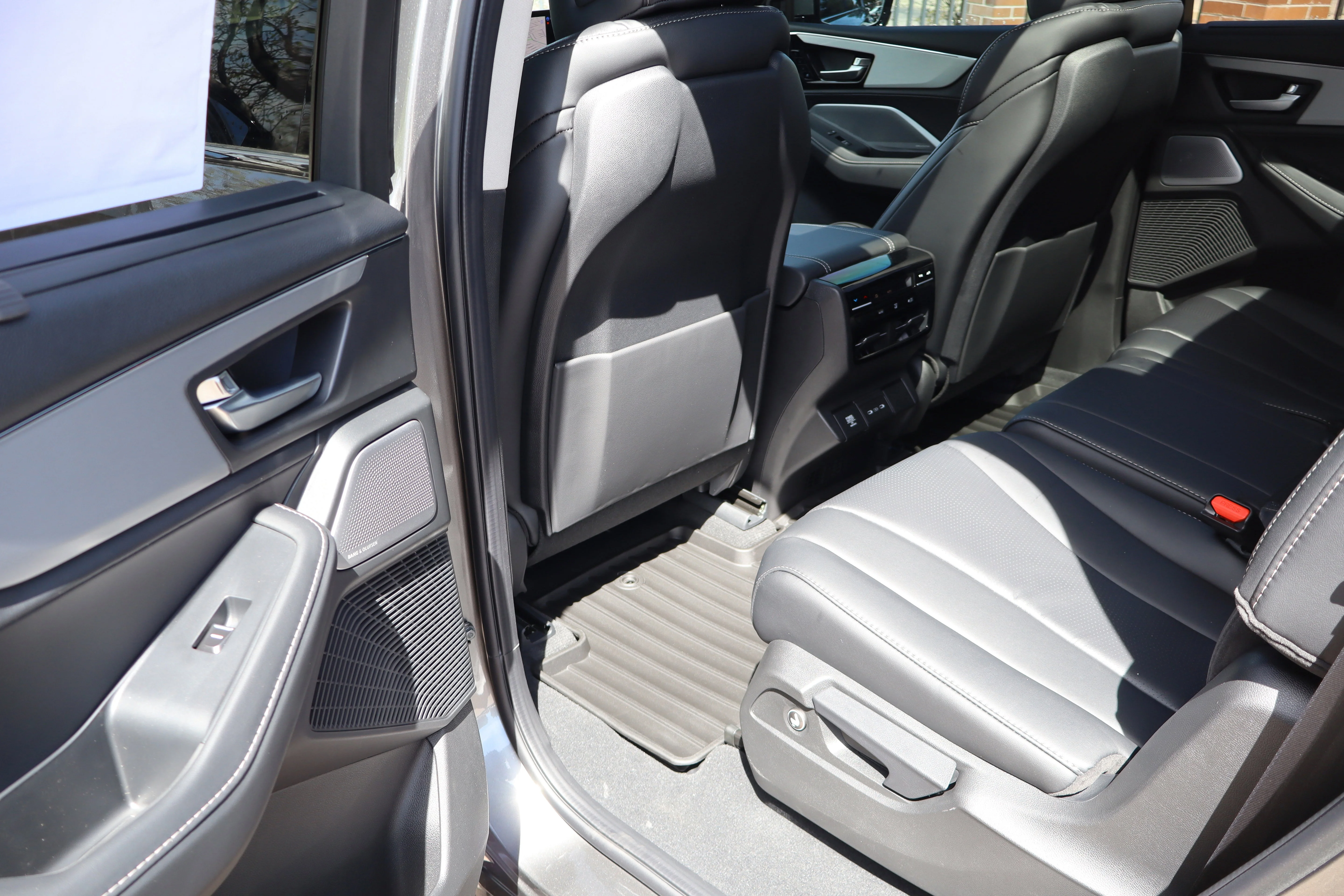 New 2026 Liquid Carbon Metallic Acura w/Technology Package image 26