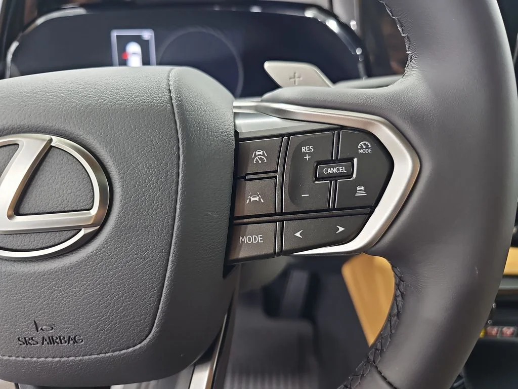 New 2026 Ultra White Lexus PREMIUM image 17