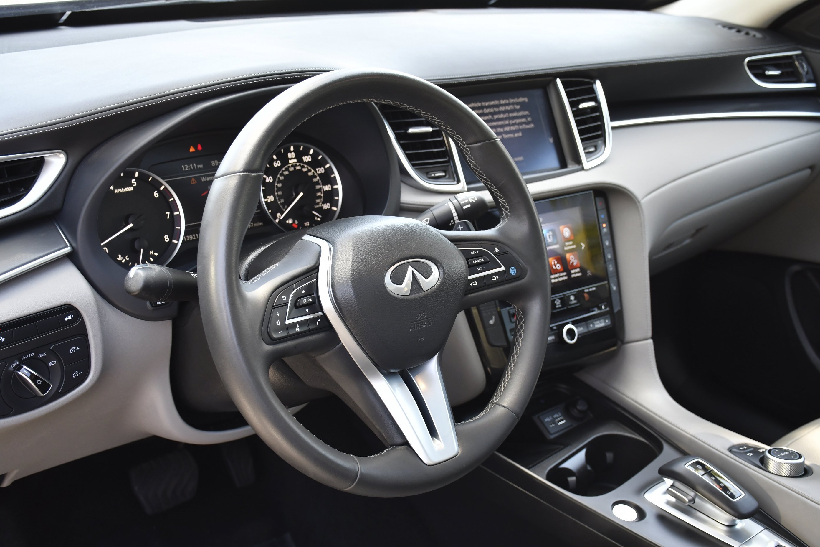 Used 2025 Slate Gray INFINITI LUXE image 20