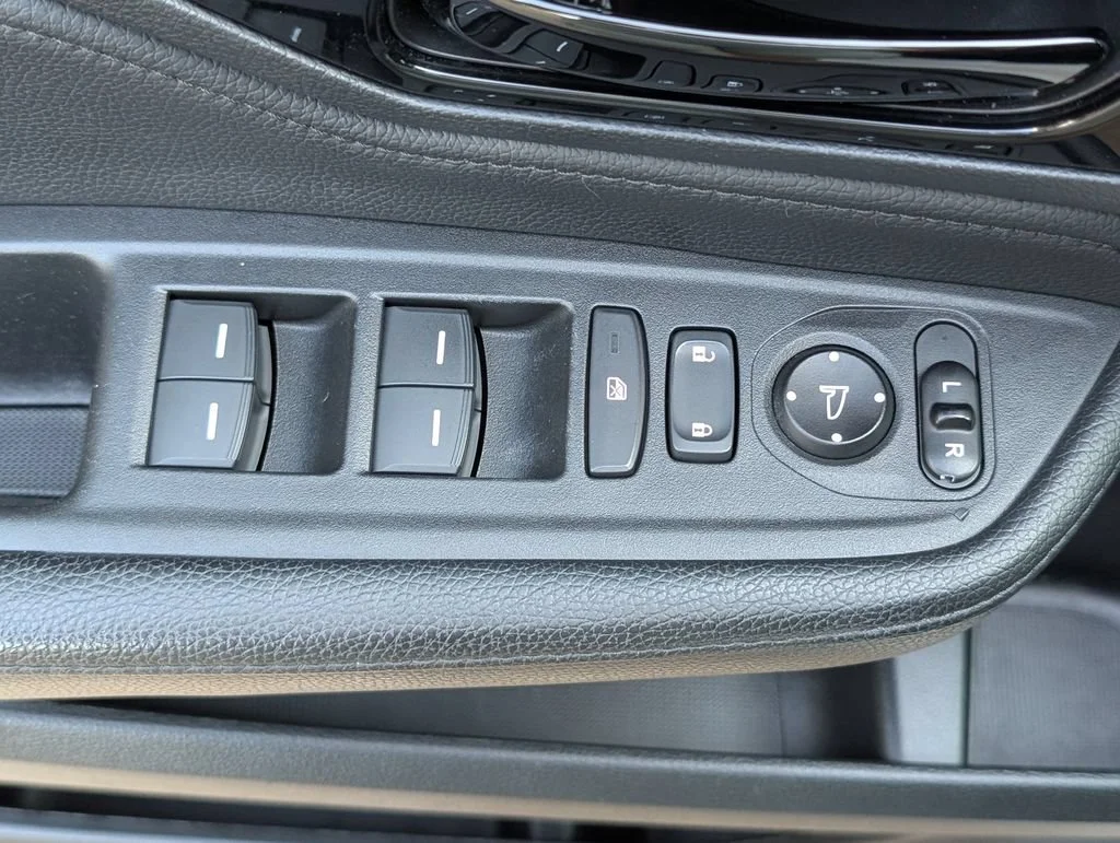 Used 2021  Honda Touring image 18