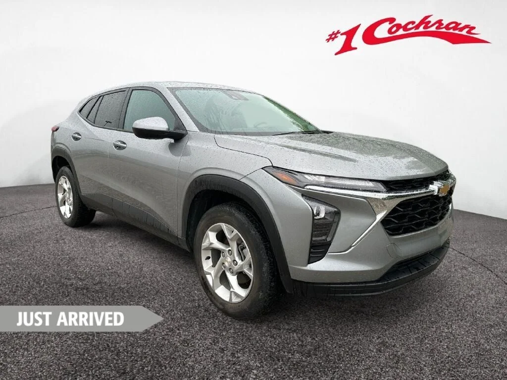 2024 Chevrolet Trax LS's photo