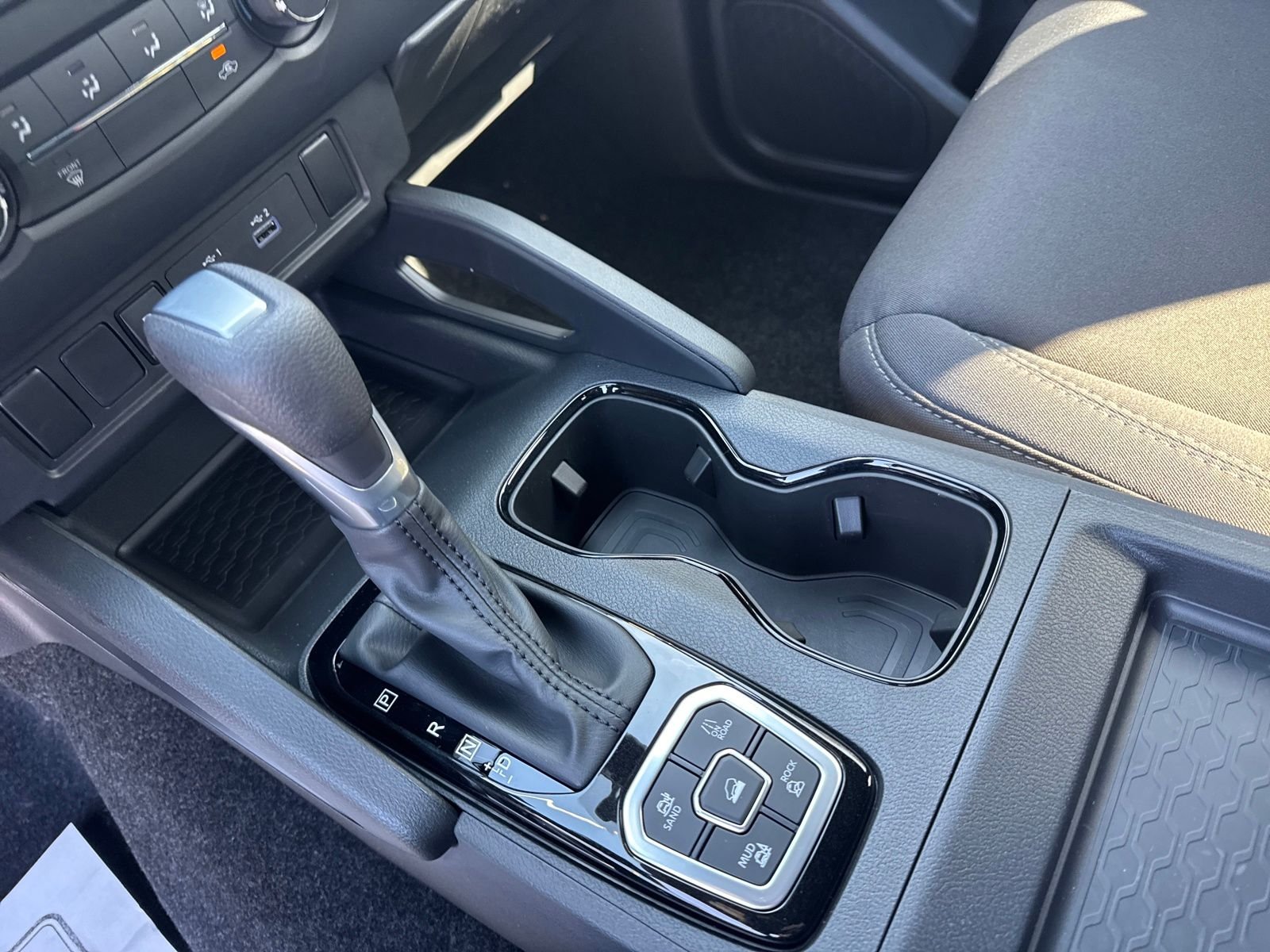 New 2026 Nissan Frontier SV 4D Crew Cab