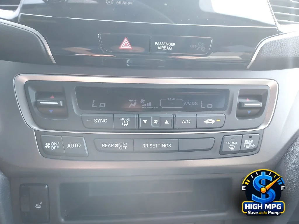Used 2023 Red Honda EX-L image 18