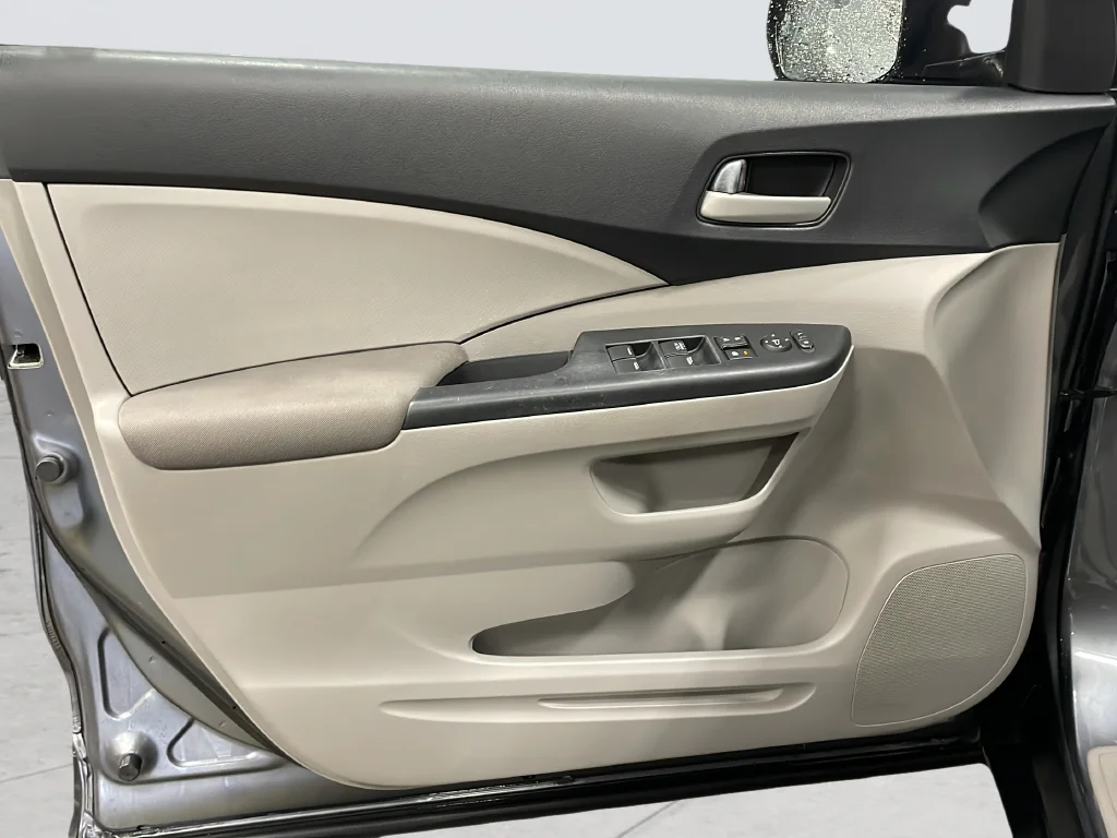 Used 2013 Gray Honda LX image 24