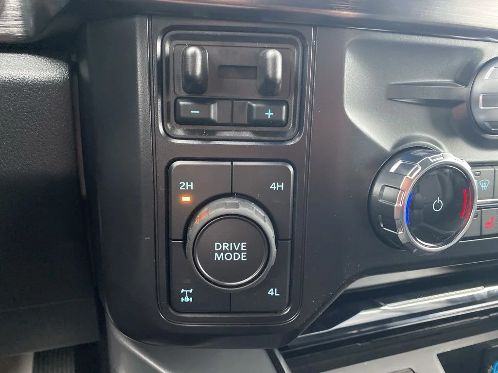 New 2026 Carbonized Gray Metallic Ford F-250® Lariat® image 26