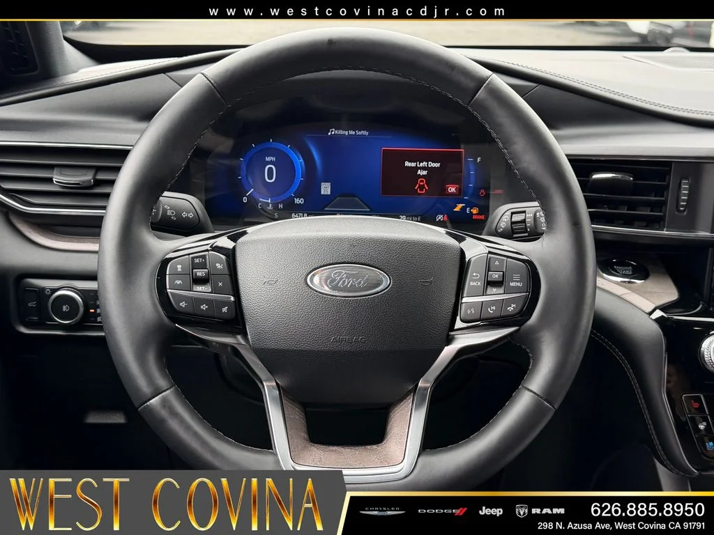 Used 2024 Silver Ford Platinum image 32