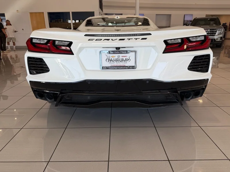 Used 2024 Arctic White Chevrolet 2LT image 4