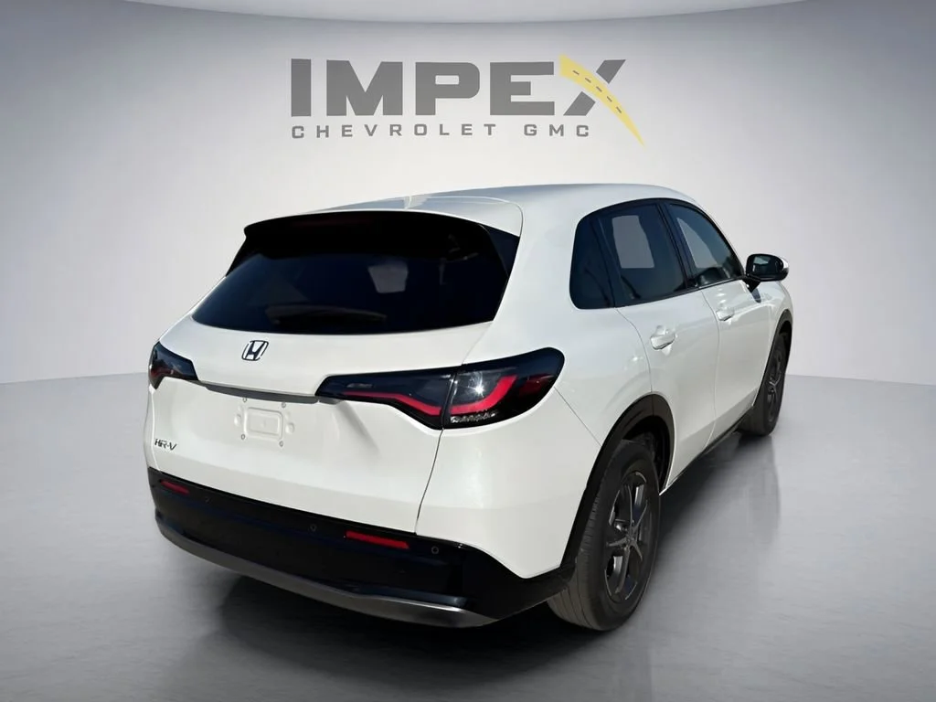 Used 2024 White Honda EX-L image 4