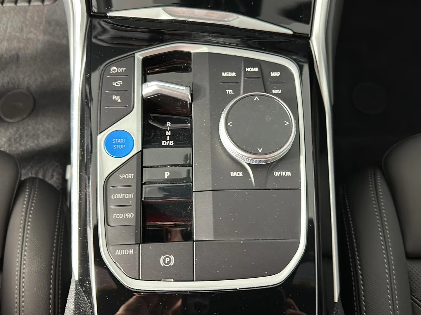 Used 2023 Skyscraper Grey Metallic BMW eDrive40 image 37