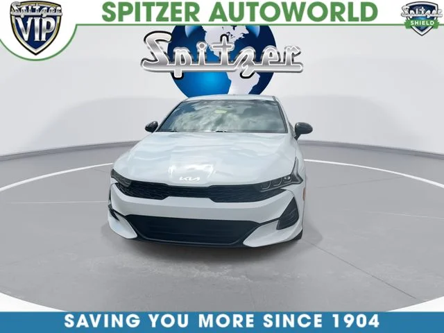 Used 2023 White Pearl Kia GT-Line image 3