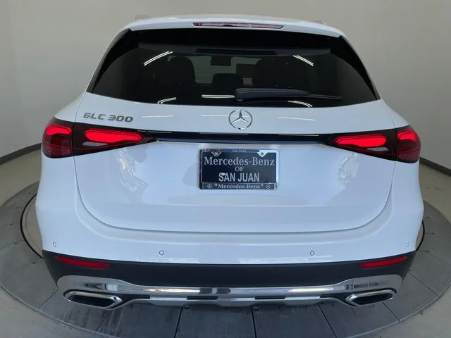 New 2026 Polar White Mercedes-Benz GLC 300 image 12