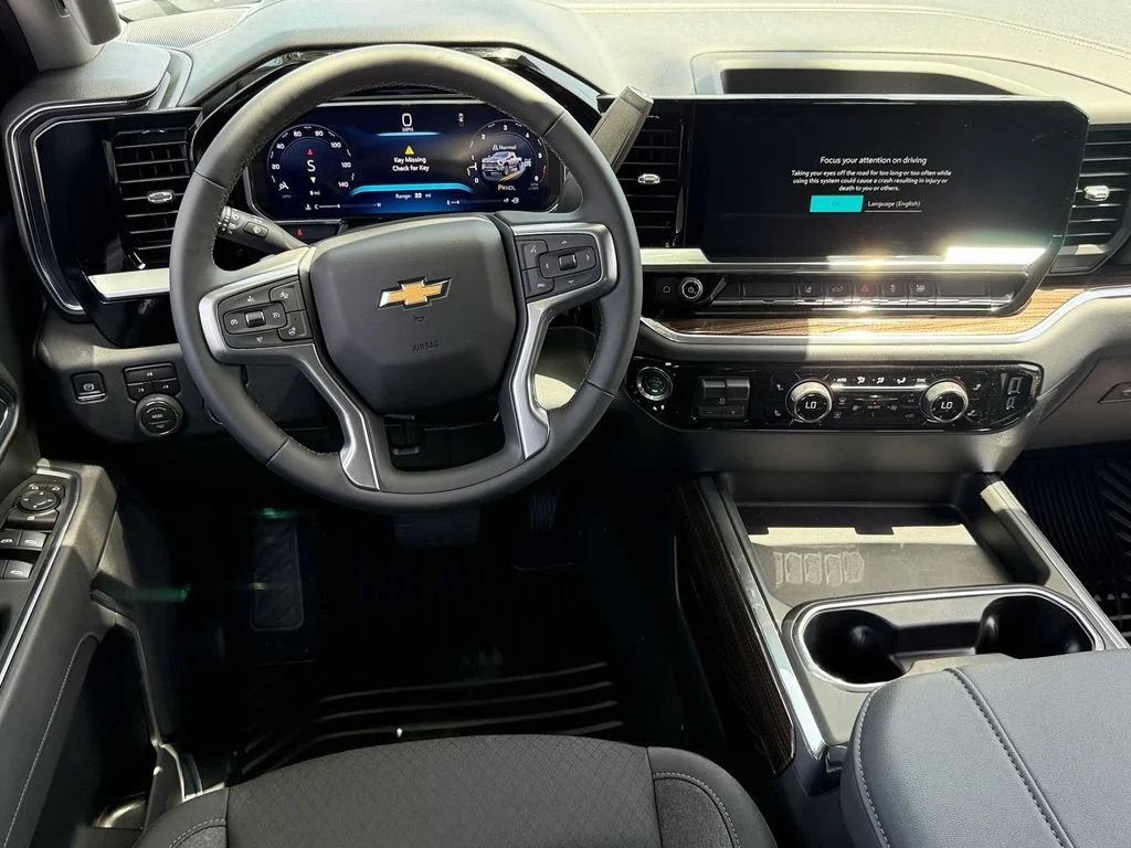 New 2026 Summit White Chevrolet LT image 7