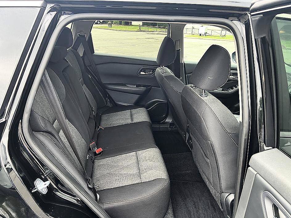 Used 2024 Super Black Nissan SV image 16