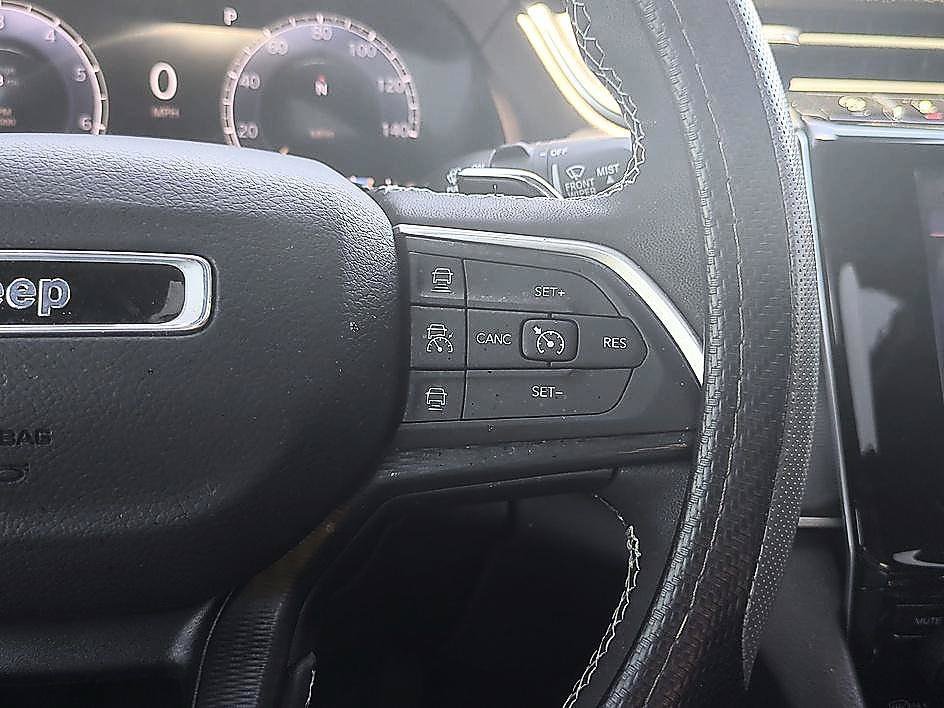 Used 2023 Silver Zynith Jeep Altitude X image 16