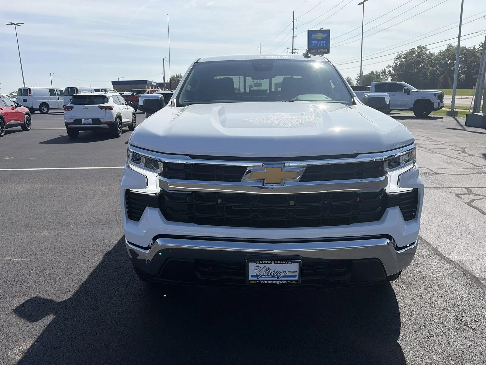 New 2026 Summit White Chevrolet LT image 9