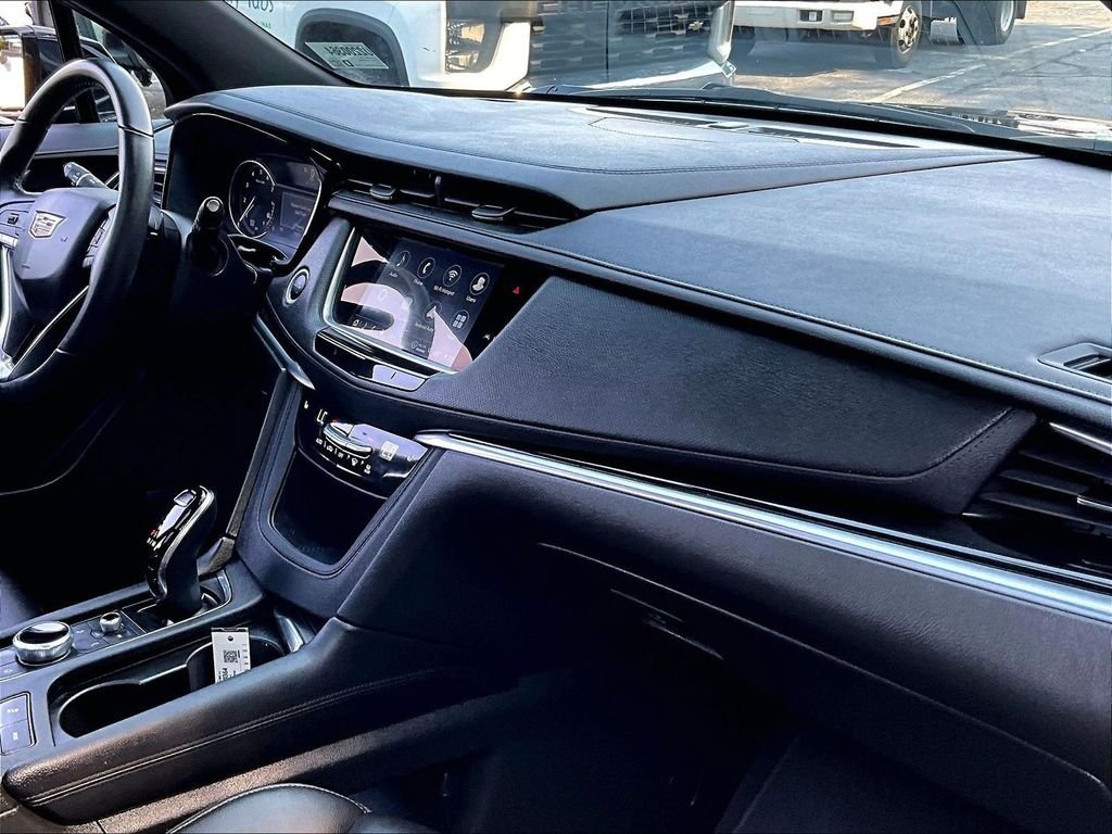 Used 2024 Black Cadillac Luxury image 22