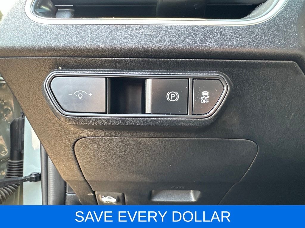 Used 2025  Kia EX image 9
