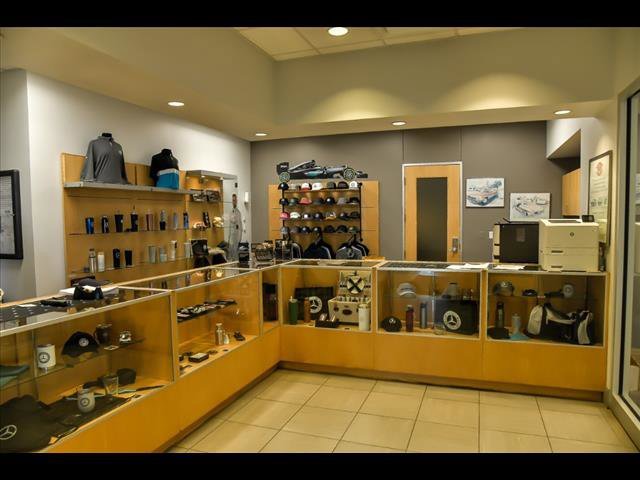 2025 Mercedes-Benz GLB Base - Photo 61