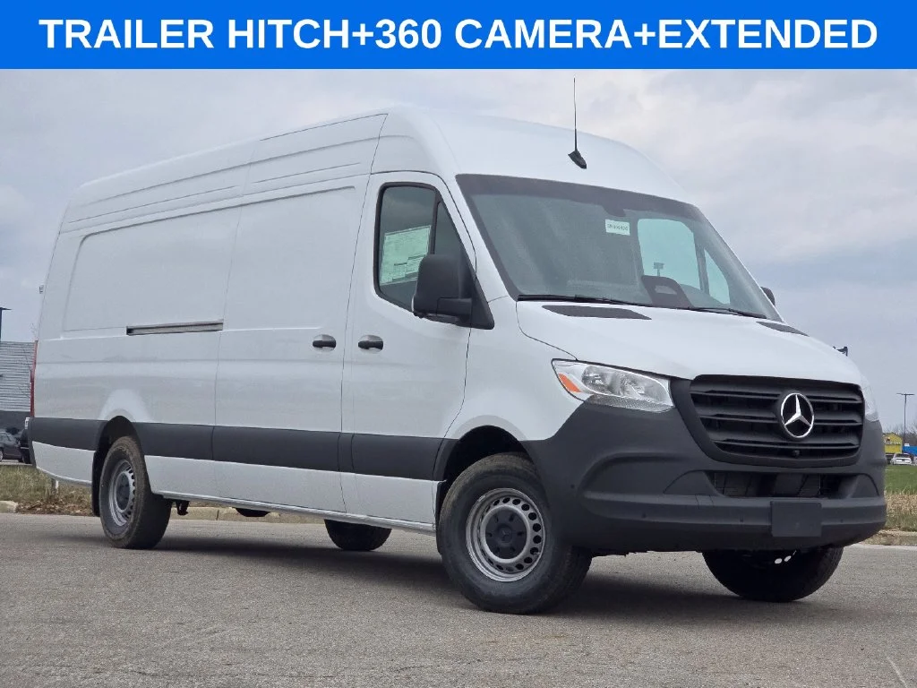 New 2026 Arctic White Mercedes-Benz Cargo 170 WB image 2