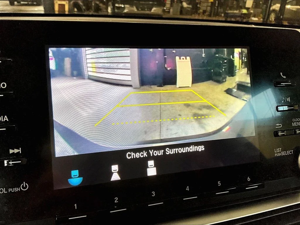 Used 2018 Gray Honda LX image 19