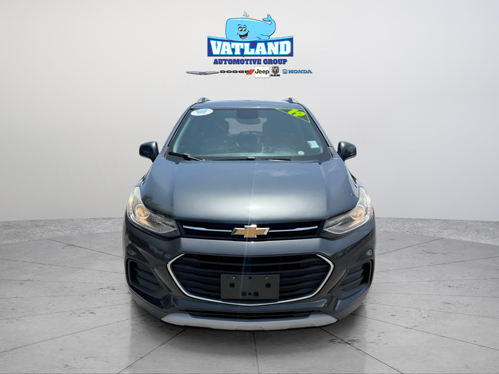 Used 2019 Gray Chevrolet LT image 8