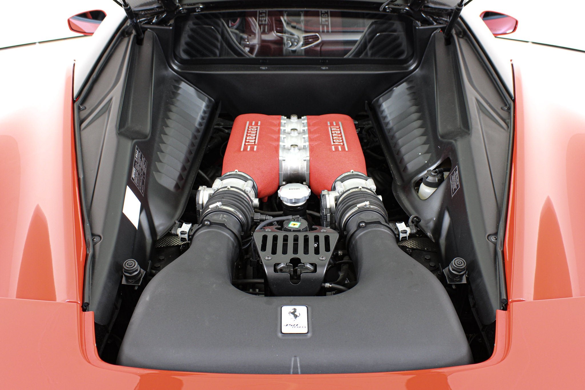 Used 2015 Red Ferrari  image 42