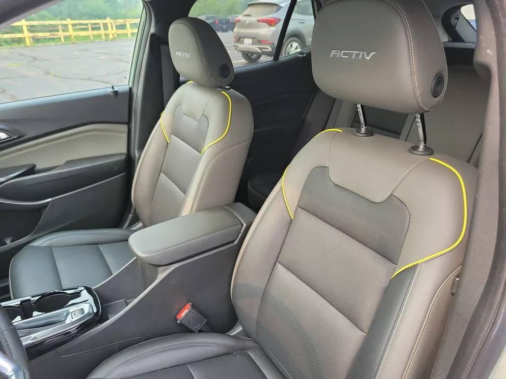 Used 2024 Cacti Green Chevrolet ACTIV image 5