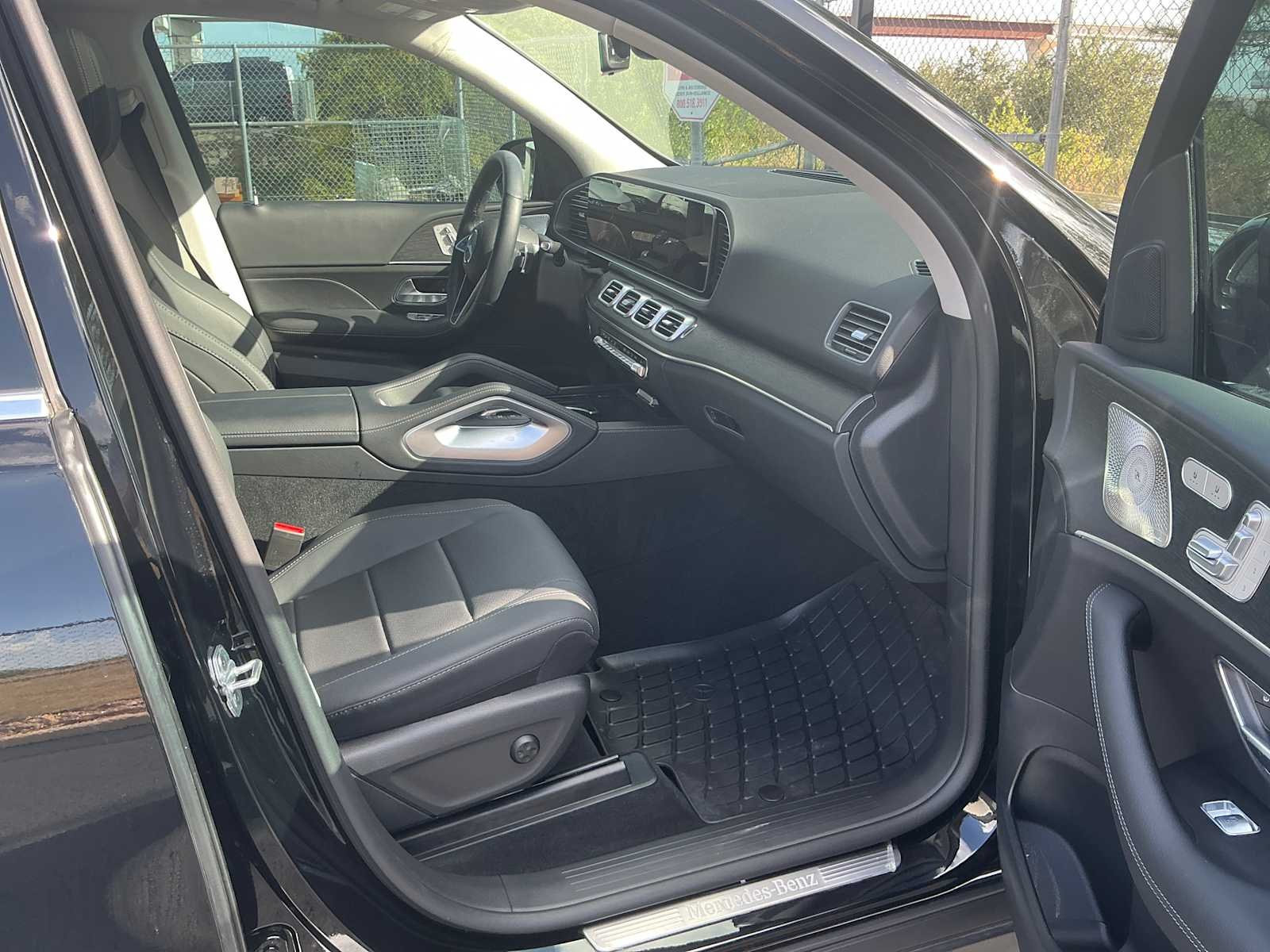 Certified Used 2026 Black Mercedes-Benz GLE 350 image 14